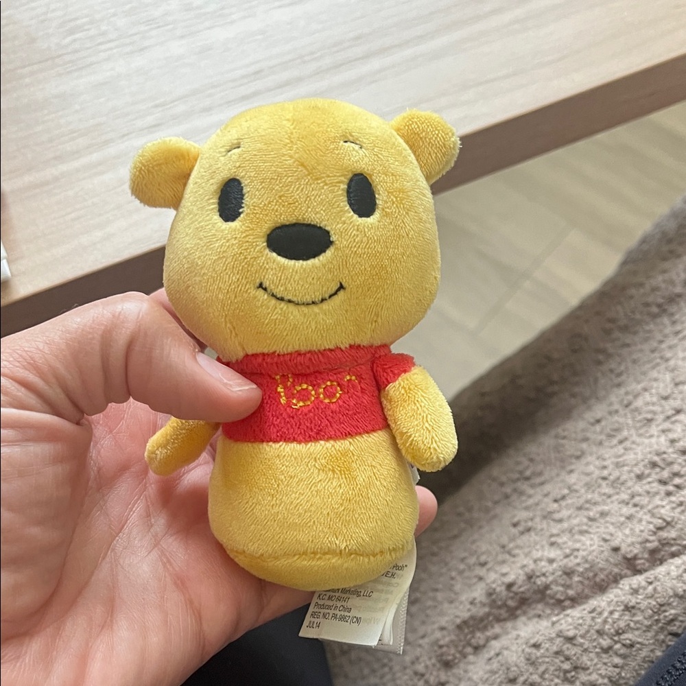 Hallmark Itty Bittys Disney Pooh, Piglet & Tigger Plush Trio - Picture 6 of 8